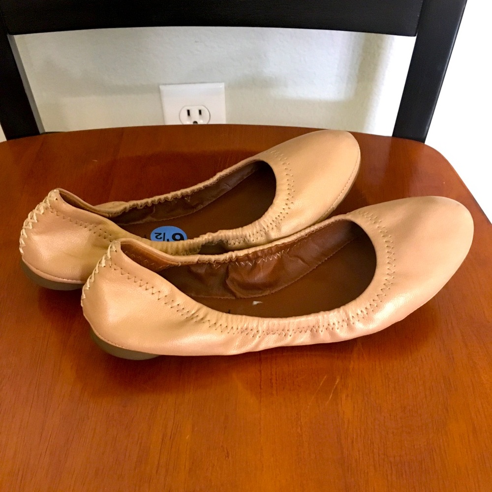 Lucky Brand Nude Ballet Flats